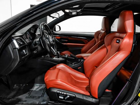 Used 2019 BMW M4 Coupe w/ Competition Package RWD image 29
