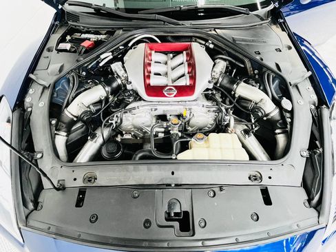 Used 2015 Nissan GT-R Premium image 40