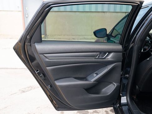 Used 2020 Honda Accord Sport image 25