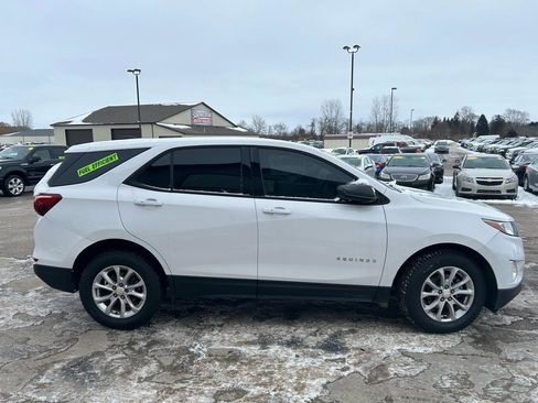 Used 2018 Chevrolet Equinox LS image 4
