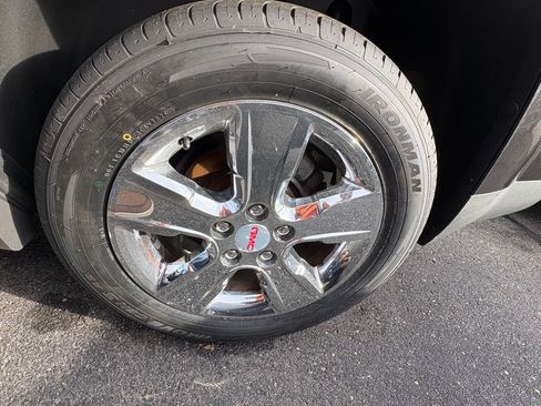 Used 2014 GMC Terrain SLT w/ Chrome Appearance Package image 20