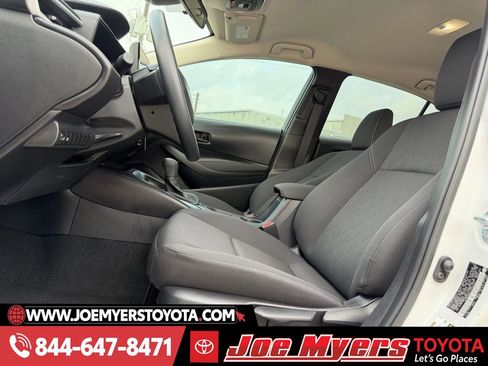 Certified 2025 Toyota Corolla LE image 26
