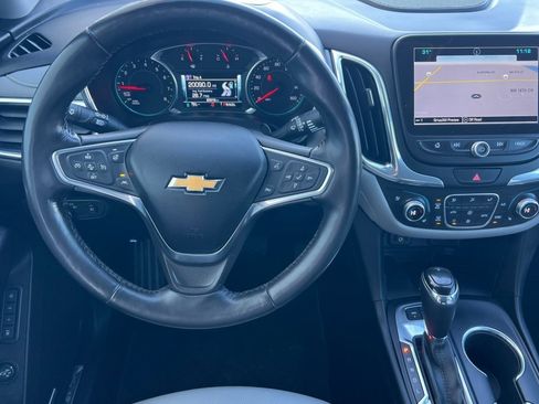 Used 2018 Chevrolet Equinox Premier image 11