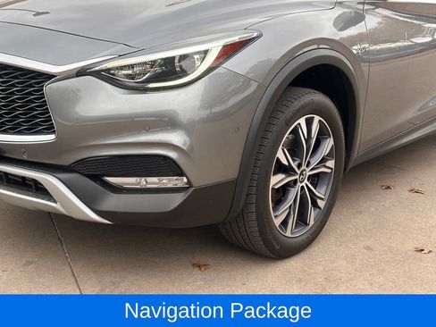 Used 2018 INFINITI QX30 Premium w/ Navigation Package image 6
