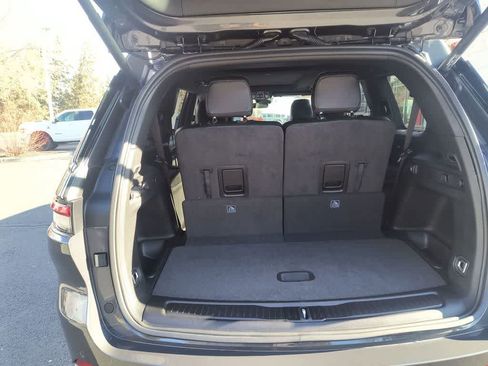 New 2025 Jeep Grand Cherokee L Limited w/ Trailer Tow Package image 25