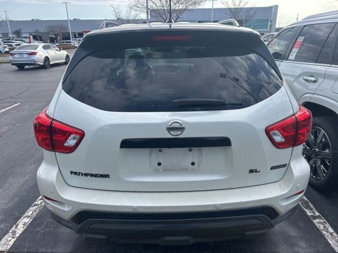 Used 2018 Nissan Pathfinder SL w/ Midnight Edition Package image 5