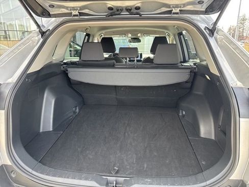Used 2025 Toyota RAV4 XLE image 29