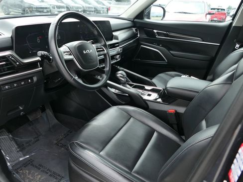 Used 2025 Kia Telluride S AWD/4WD image 11