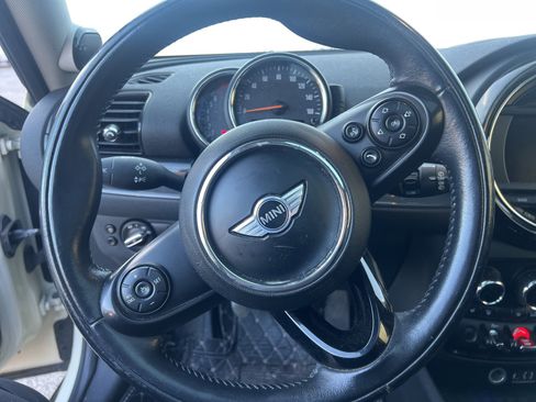 Used 2017 MINI Cooper Clubman S image 16