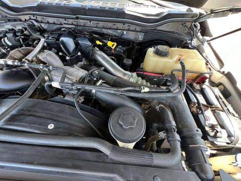 Used 2019 Ford F250 Lariat w/ Lariat Value Package AWD/4WD image 12