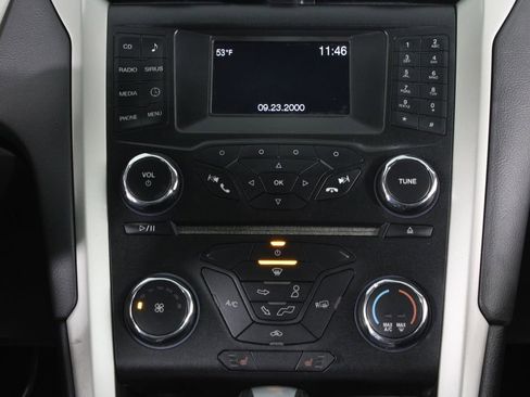 Used 2014 Ford Fusion SE w/ Equipment Group 202A image 8