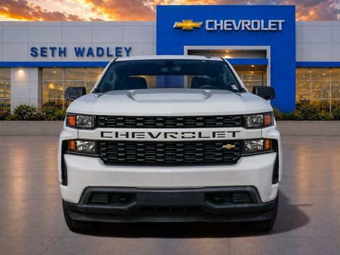 Used 2022 Chevrolet Silverado 1500 Custom RWD image 2