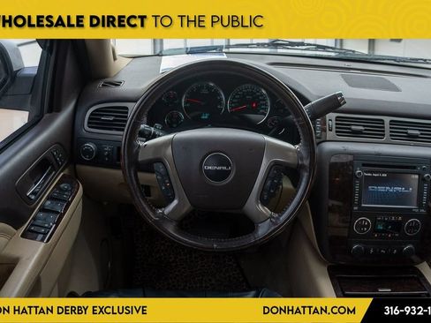 Used 2013 GMC Yukon Denali AWD/4WD image 5