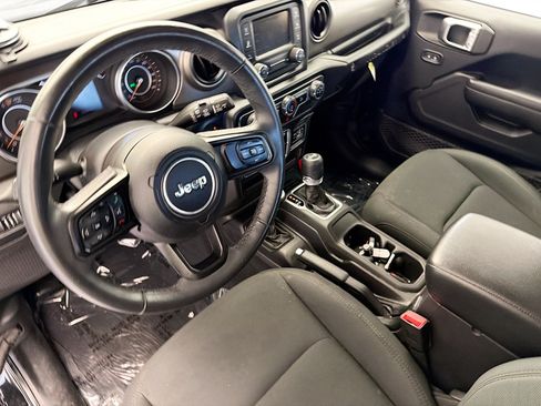 Used 2018 Jeep Wrangler Unlimited Sport S AWD/4WD image 7