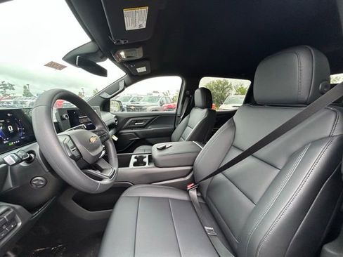 New 2025 Chevrolet Silverado EV W/T image 10