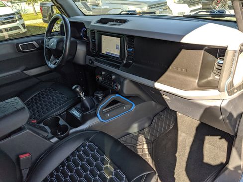 Certified 2022 Ford Bronco Black Diamond image 14