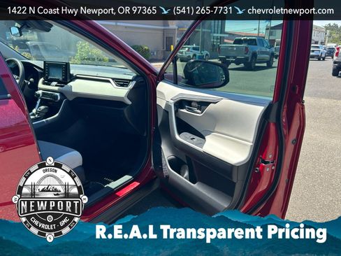 Used 2020 Toyota RAV4 XLE w/ Convenience Package AWD/4WD image 26