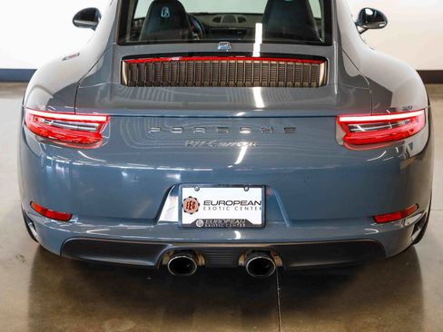 Used 2017 Porsche 911 Carrera image 10