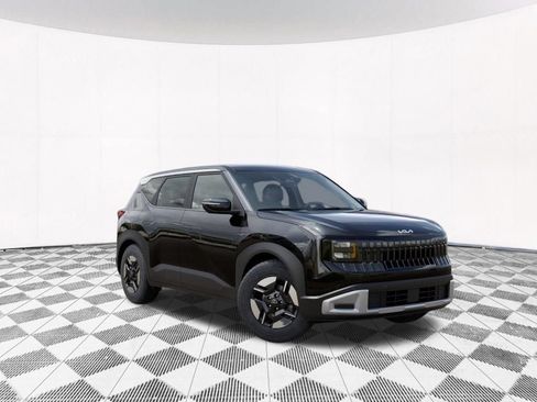 New 2027 Kia Seltos LX FWD image 11