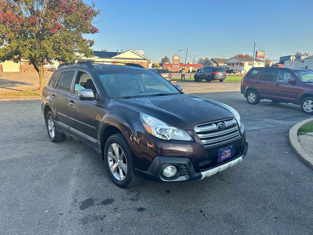 Used 2013 Subaru Outback 2.5i Limited AWD/4WD image 3