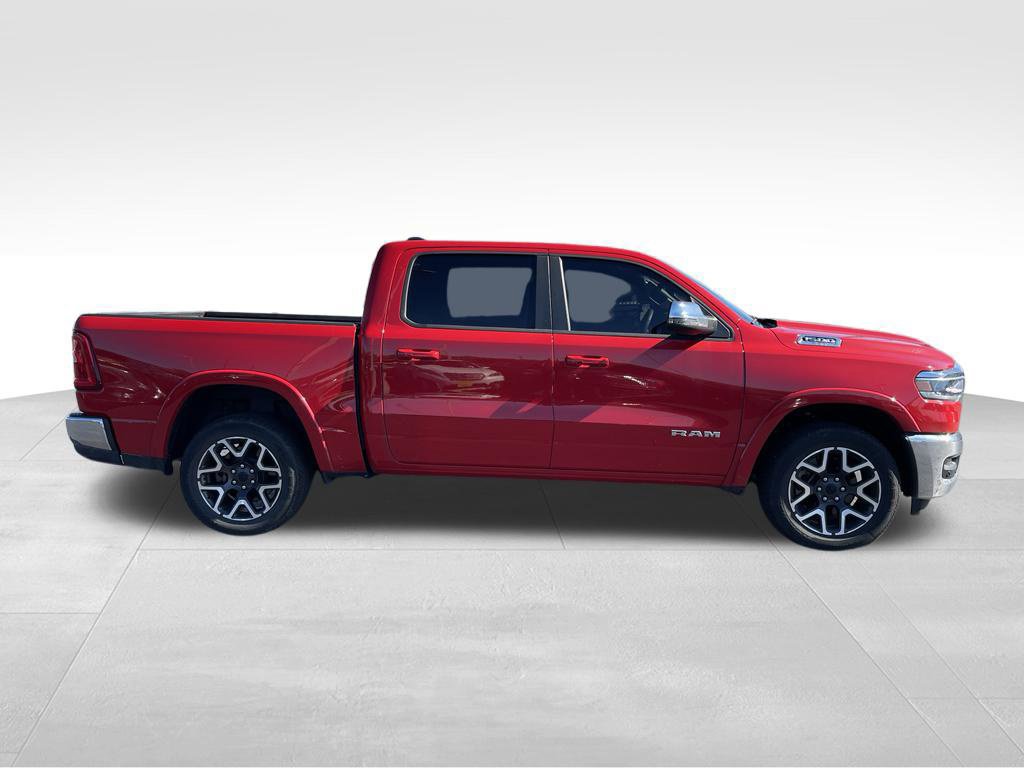 Used 2025 RAM 1500 Laramie AWD/4WD image 3