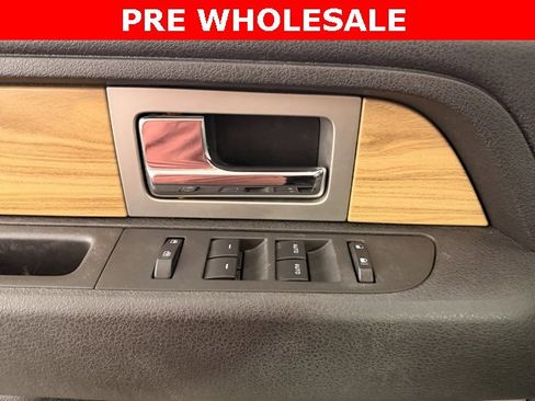 Used 2011 Ford F150 Lariat w/ Lariat Chrome Pkg image 17