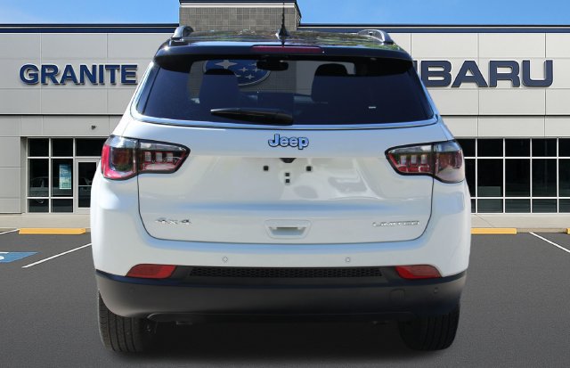 Used 2026 Jeep Compass Limited AWD/4WD image 9