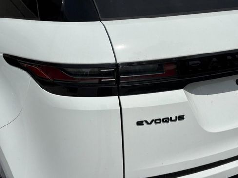 Used 2026 Land Rover Range Rover Evoque S image 12