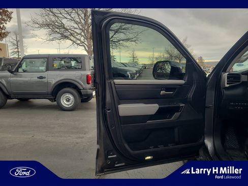 Used 2023 Toyota Tundra Limited w/ Power Package image 13