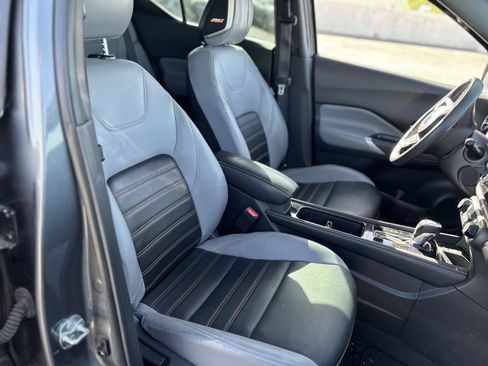 Certified 2021 Nissan Kicks SR w/ SR Premium Package FWD image 12
