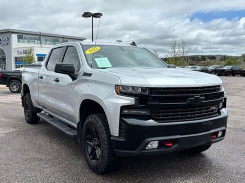 Used 2022 Chevrolet Silverado 1500 LT Trail Boss w/ Bed Protection Package AWD/4WD image 8