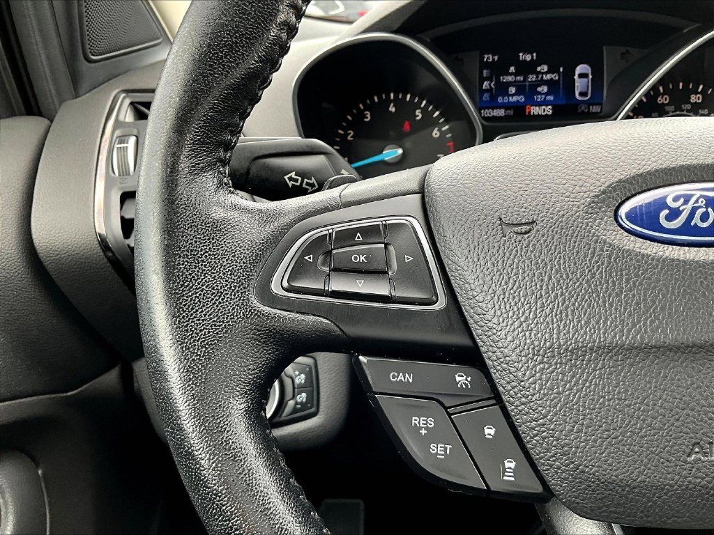 Used 2017 Ford Escape Titanium AWD/4WD image 14
