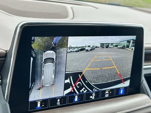 Used 2021 Chevrolet Suburban High Country image 14