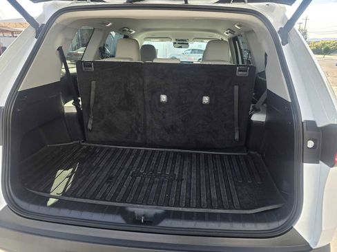 Used 2024 Toyota Grand Highlander XLE image 19