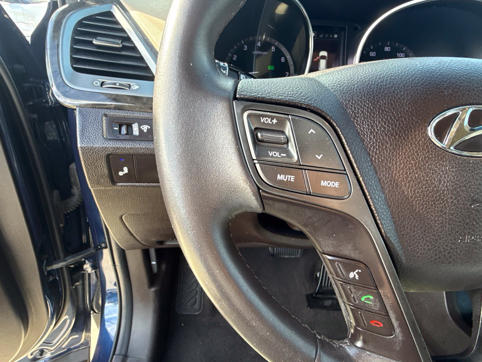 Used 2017 Hyundai Santa Fe Sport FWD image 11