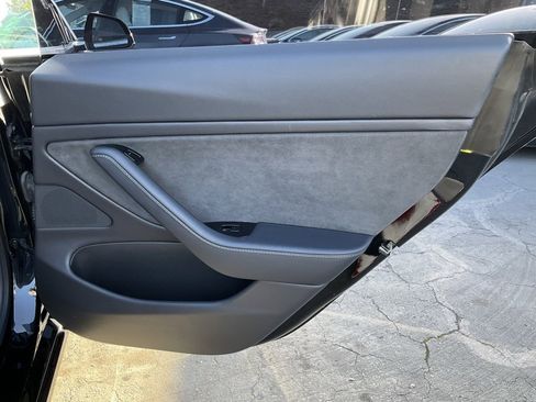 Used 2018 Tesla Model 3 Mid Range image 54