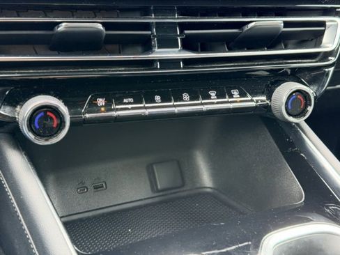 Certified 2024 Chevrolet Traverse LS image 15