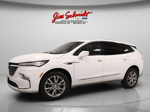 Used 2023 Buick Enclave Premium w/ Experience Buick Package AWD/4WD image 2