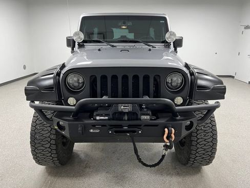 Used 2015 Jeep Wrangler Unlimited Sport w/ Quick Order Package 24S AWD/4WD image 3