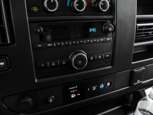 Used 2022 GMC Savana 2500 w/ Driver Convenience Package RWD image 27