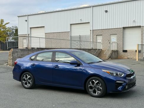 Used 2019 Kia Forte LXS image 7