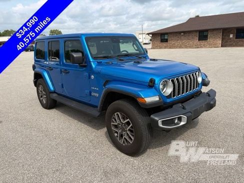 Used 2024 Jeep Wrangler Unlimited Sahara AWD/4WD image 8