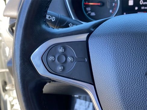 Used 2020 Chevrolet Traverse LT w/ LT Premium Package image 24