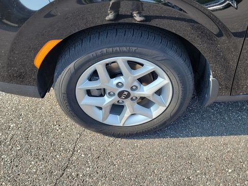 Used 2020 Kia Soul S FWD image 36