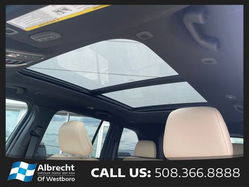 New 2025 Jeep Grand Cherokee Limited AWD/4WD image 28