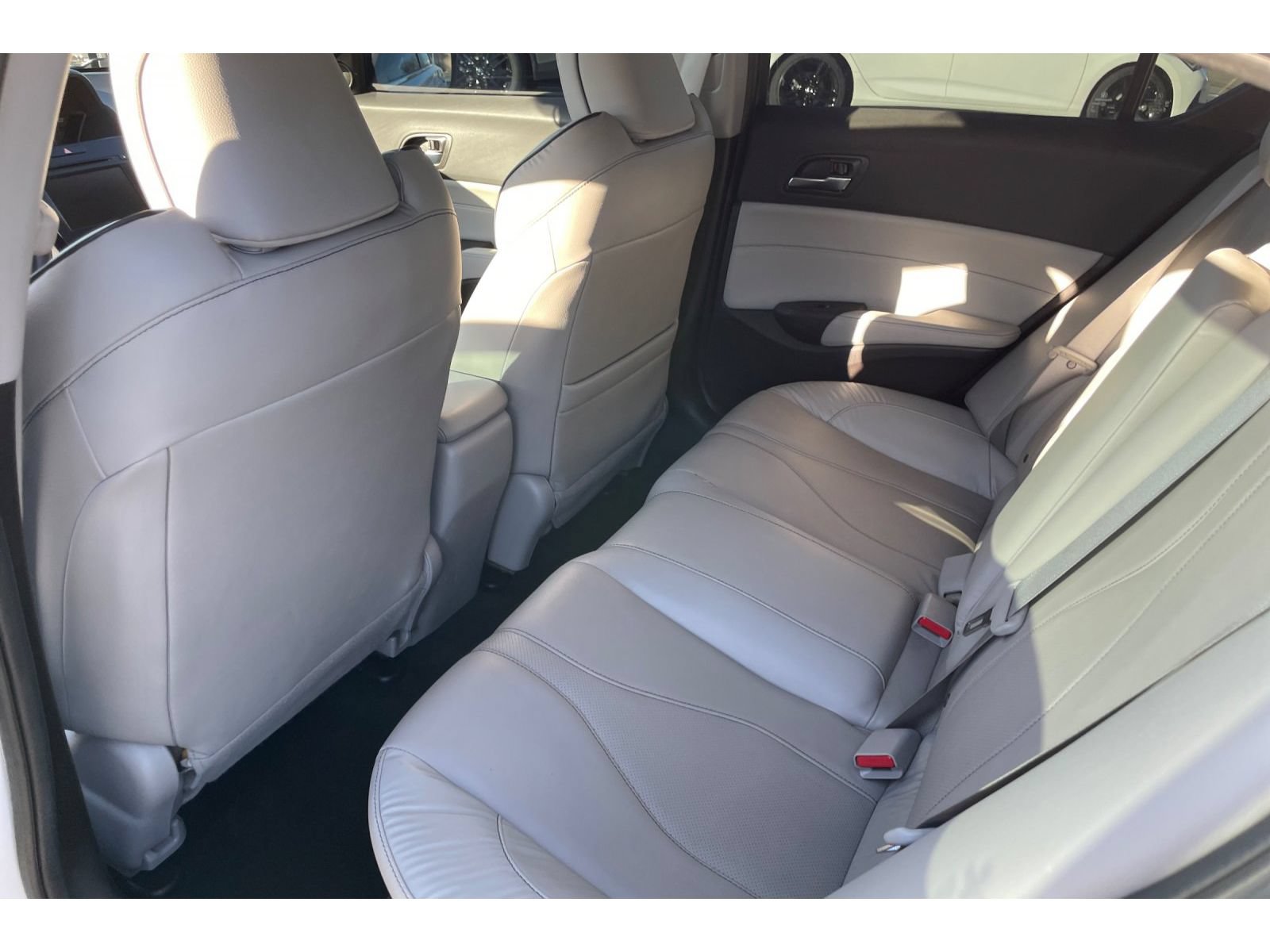Used 2020 Acura ILX w/ Technology Package FWD image 13