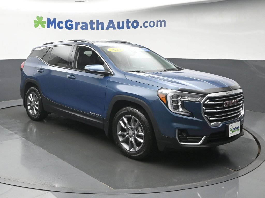 Used 2024 GMC Terrain SLT AWD/4WD image 2