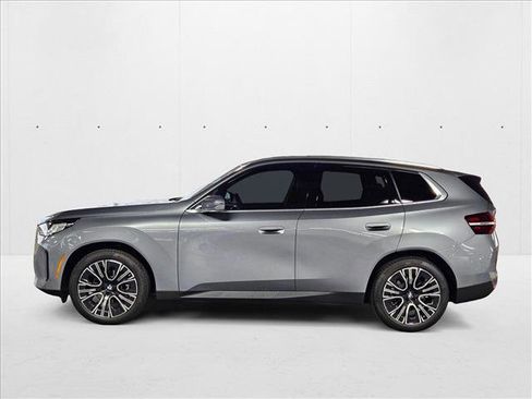 Used 2025 BMW X3 xDrive30i w/ Convenience Package image 5