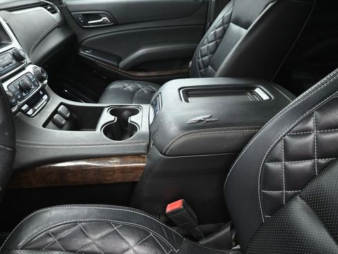 Used 2020 Chevrolet Tahoe LS w/ Enhanced Driver Alert Package image 21