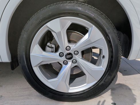 Used 2024 Audi Q5 2.0T Premium Plus image 13